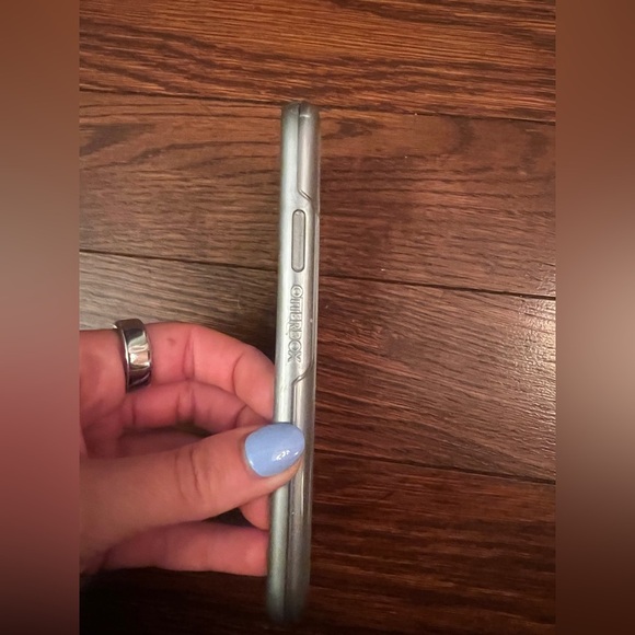 Disney world D-Tech Cinderella castle IPhone Otterbox case - Picture 4 of 7